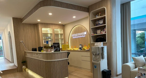 Little Tooth Dental Clinic ปิ่นเกล้า