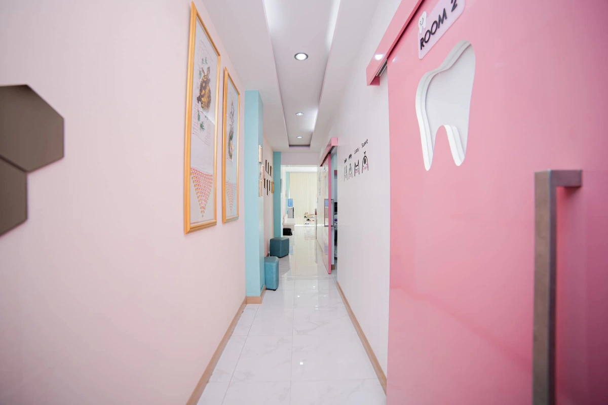 คลินิกทันตกรรมบ้านหมอส้มโอ ลพบุรี - รูปภาพที่ 2