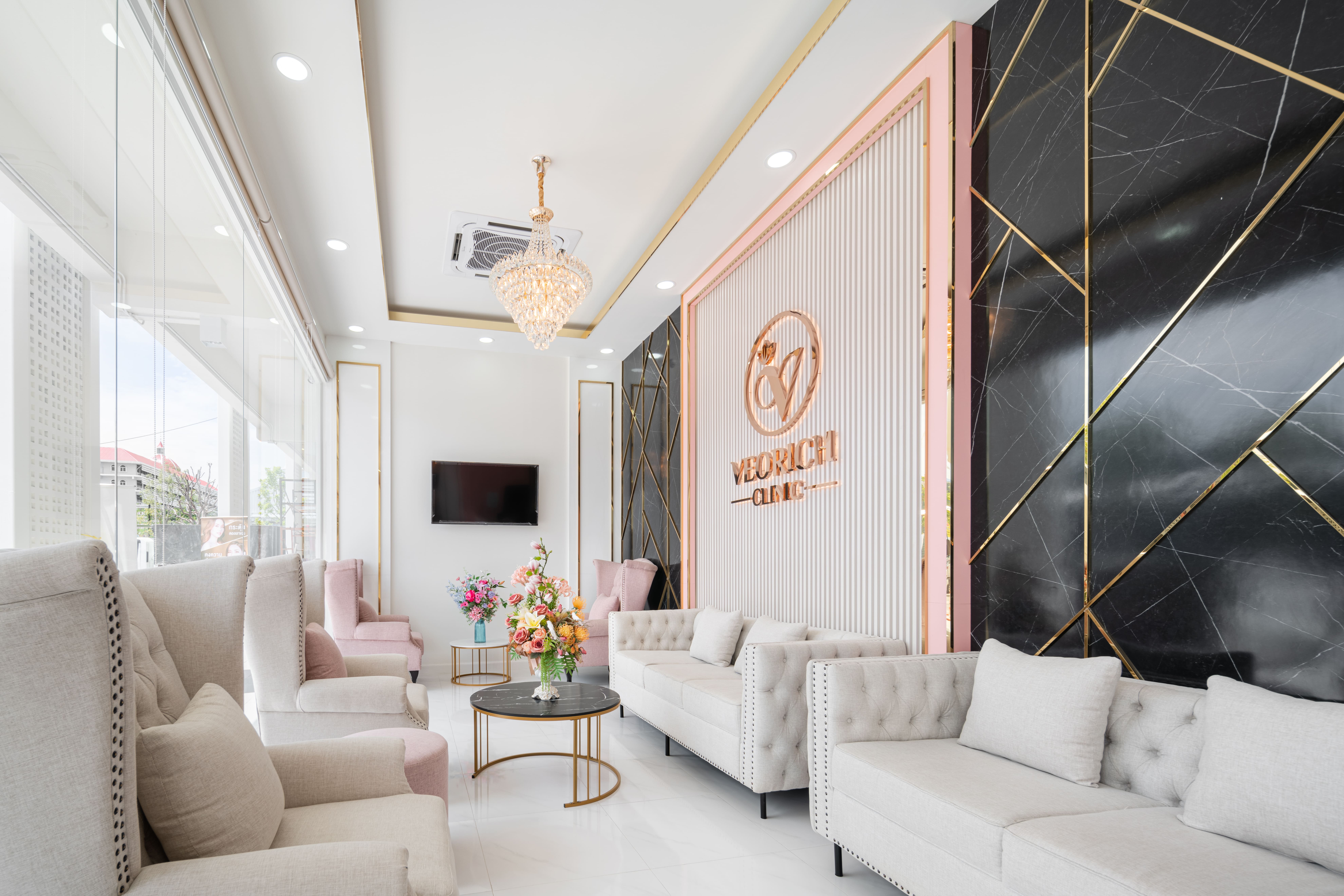 ทรีทเม้นท์หน้าใส ที่ VEORICH CLINIC