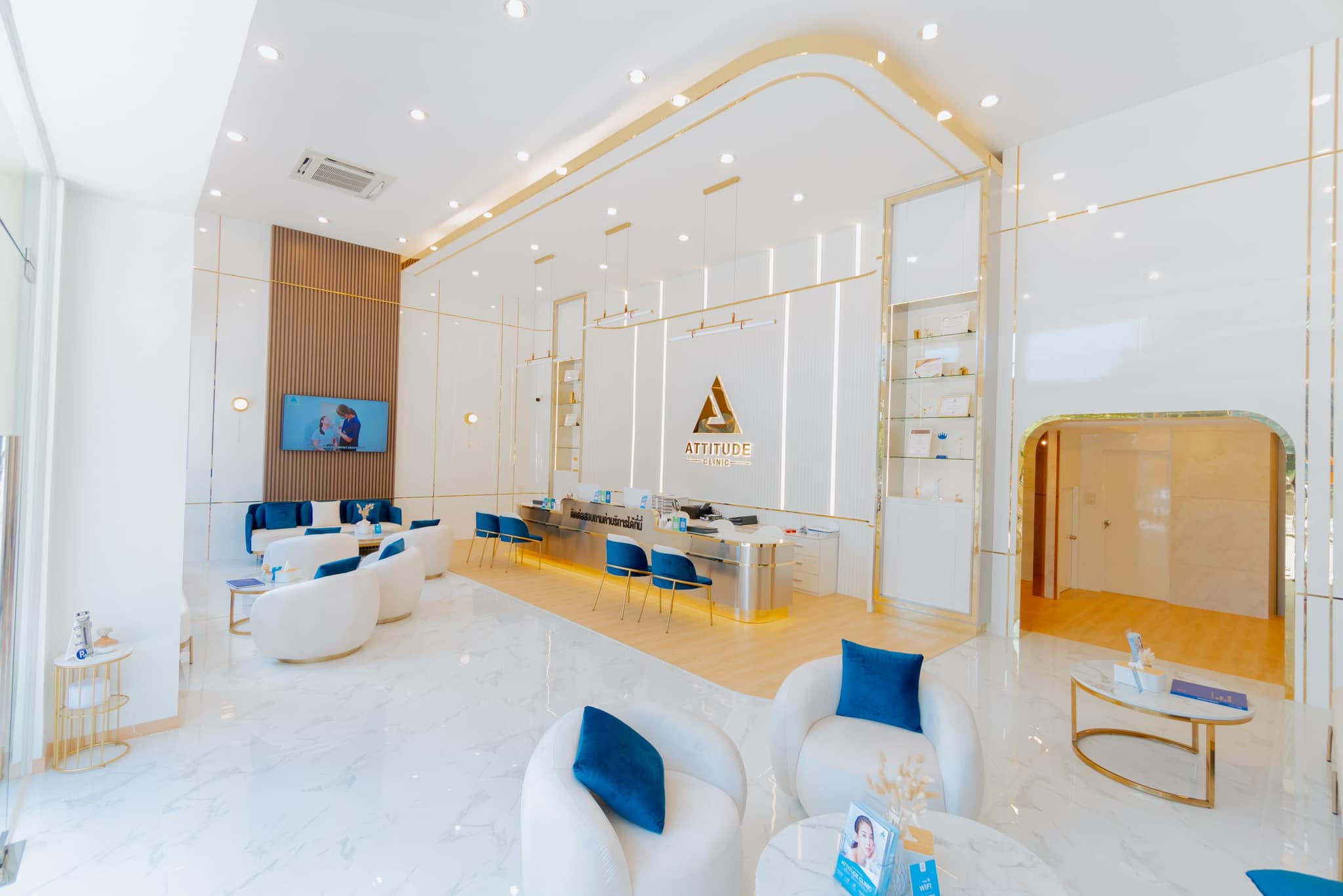 ทรีทเม้นท์หน้าใส ที่ ATTITUDE CLINIC (HUAIKHWANG)