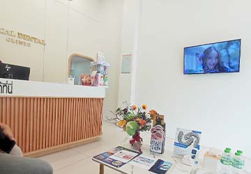 คลินิกจัดฟันใส APICAL DENTAL CLINIC
